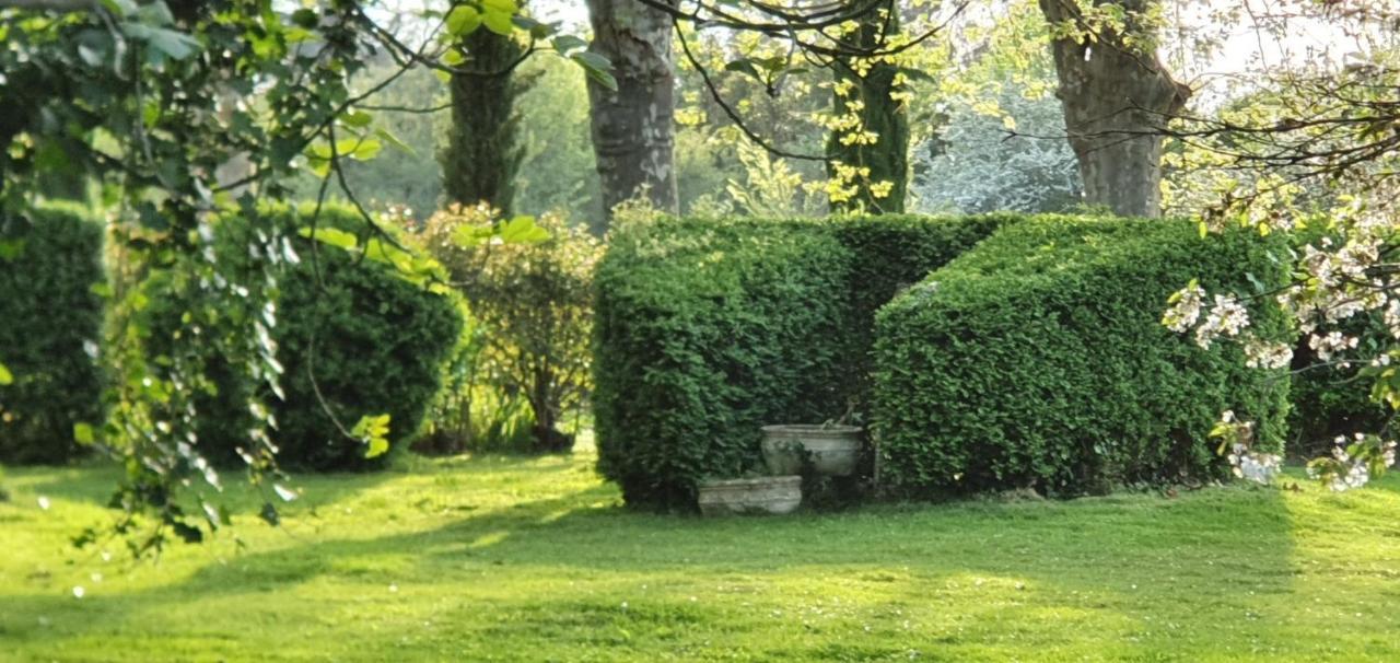 Saint-Elix-le-Chateau B&B Le Domaine Des Marcoujans المظهر الخارجي الصورة